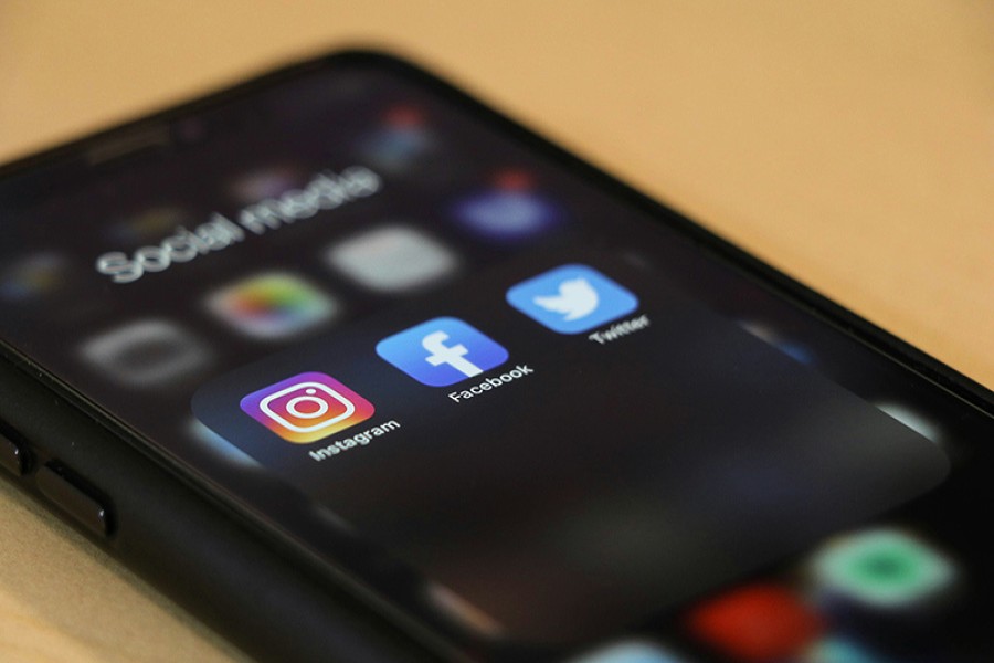Social-Media-Management-in-Qatar-Mistakes-That-Kill-Engagement